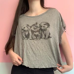 4/20$ 🌸 Grey and black tee shirt with animals